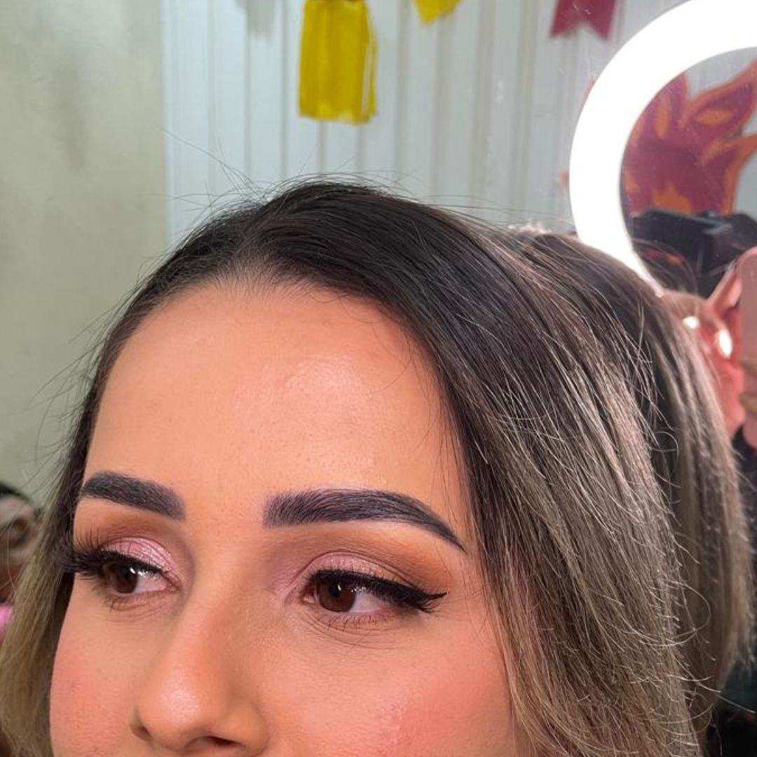 Mari Designer sobrancelhas Ceará - Antes e depois 8